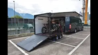 Anh&auml;nger f&uuml;r den Transport von Motorr&auml;dern - Rimorchio per trasporto moto