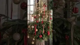 Rustic Christmas Tree with Red, Gold and Festive Ribbons #rusticchristmas
