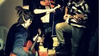 Run! - Fast Country (Fiddle & Guitars)