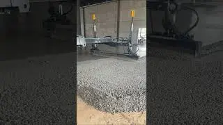 Watching the concrete laser screed machine construction site is so stress-relieving #laserscreed
