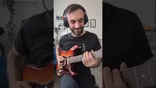 Отправить гитаристу 🎸 #guitarshort #rhcp #triggered