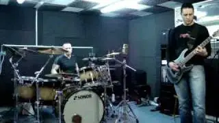 Gitarre und Schlagzeug