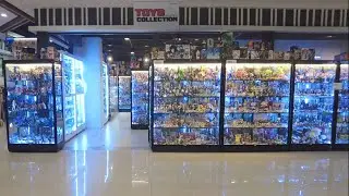Showcase at Chatuchak: big toy store @ Chatuchak / Jatujak Market, Bangkok