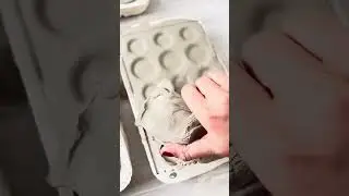 Speed drying with old plaster molds &ndash; when pottery&rsquo;s on a deadline!| #asmr #ceramic #relax #pottery