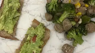 Make Healthy Food at Home | Saut&eacute; Veg and Avocado Toast | Gym diet 
