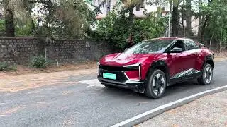 Tesla model s wale features hai Be6 Mahindra 600km in one charge INDIA