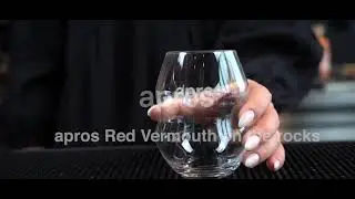 apros Red Vermouth on the rocks