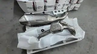 Рождественский спецвыпуск мотоцикла KTM SMR450 2026 года