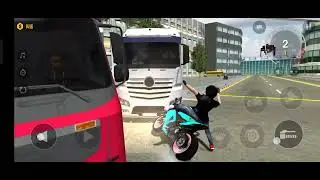 Extreme Motorbikes Gameplay &ndash; Dirt Bike Arena With Jumps, Explosions And Hidden Shortcuts