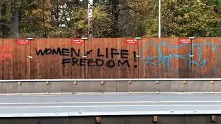 Human Chain Demo in Berlin in Support of Ongoing Protests in Iran #womanlifefreedom #زن_زندگی_آزادی