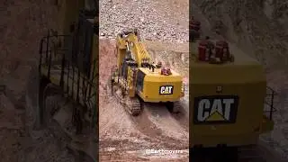 Earthmovers cat 6015b excavator  #vehicles  #shots #mining #excavator #earthmovers