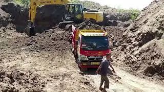 Auto Penuh Bak‼️ Aksi Sumitomo Excavator Loading Tanah