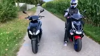 Aprilia SR50 R (Piaggio) vs SR50 (Morini) | Stock