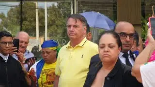 Jair Bolsonaro sofreu 'ferimentos leves' ap&oacute;s queda na pris&atilde;o | AFP