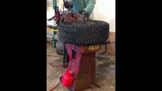 1956 Bishman Tire Changer
