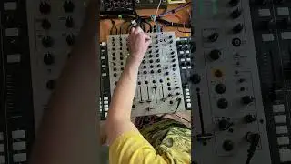 Mixing two. #dj #djset #electronicmusic #techno #house #deeptech #minimal #clubmusic #improvisation