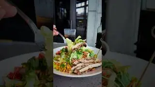 Gardein BBQ Chicken Salad at Yard House Orlando | The FARM Buzz Vegan Eats