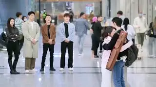 林亦揚殷果結束異地戀，兩人機場旁若無人激情熱吻，當眾秀恩愛撒狗糧！【#在暴雪时分  Amidst a Snowstorm of Love】#中国电视剧 #chinesedrama #逆袭