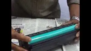 How to remove 12a toner drum