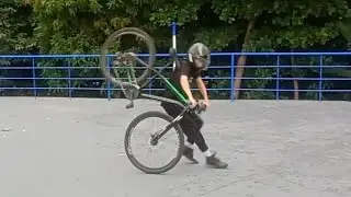 Going Crazy on a size 17 frame mtb