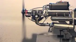 DLA-128 Vierylinder mit Elektroanlasser