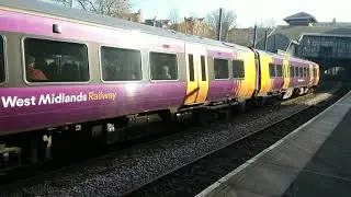 Trains at Jewellery Quarter (23/02/2019)