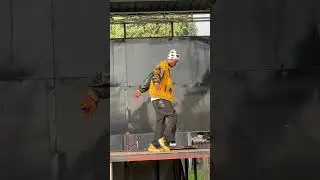Taught the crowd how to moonwalk while on stage 🔥🔥 #shorts