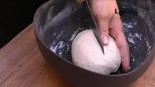 L&eacute;ku&eacute; bakvorm voor brood // moule pour pain
