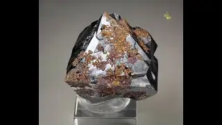 #17580 - CUPRITE, COPPER pseudomorph after CUPRITE, Russia