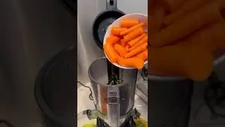 🌿🥕Cold Pressed Green Carrot Juice Nama J2 Juicer code RIANE55 #juice #juicewrld #healthylifestyle