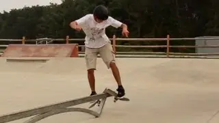 Kickflip FS Boardslide to BOARD SNAP