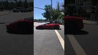 Ferrari Laferrari & Koenigsegg Agera R take off! #koenigsegg #agerar #ferrari #laferrari #hypercar