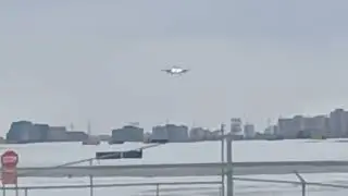 AirFrance A350-900 landing at yyz @temperarywindow is talking in the background 