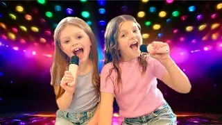 My NEW KARAOKE 🎤 MACHINE! #fun #funny #singer #song #songs #silly #cute fyp #trending #lol #best