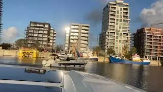 Dwa Merry Fisher 1095 płyną razem