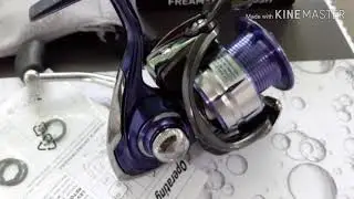 DAIWA FREAMS 2500 SH  BOX VERSUS