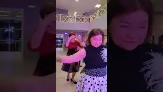Целовались мы под луной..... 13.12.25.