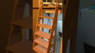 Ship&rsquo;s ladder for a tiny home