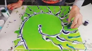 Dutch Pour Spiral with iridescent green base 💚 Brand new design 💚 acrylic paint pour 💚 fluid art