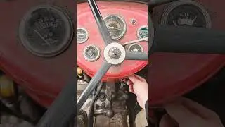Предпусковые процедуры #влог #трактор #сельскоехозяйство #masseyferguson #mf65 #дизель #старый #д...