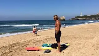 Laird Hamilton, une légende du surf au Pays basque