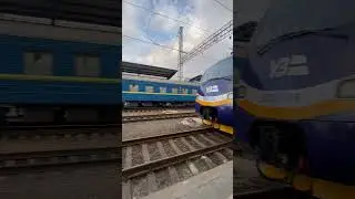 Dnipro city express ЭПЛ2Т-017 ЭПЛ2Т-018