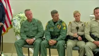 Trump meets with Las Vegas police after shooting