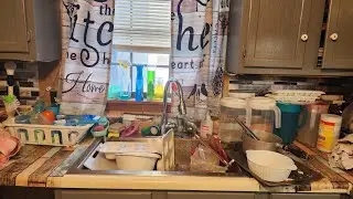 Day in life/Mom of 4/Fur baby mom/Snowed In/Cleaning Motivation/Clean & Yapp with Unique