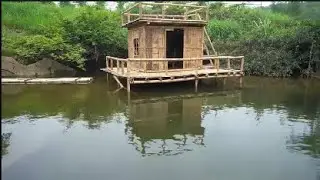 Building a Bamboo House Over Water | Forest Off-Grid Living 2025
