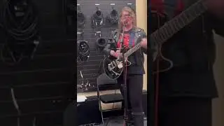 getting ready for a new band class at Rare Spark Lessons in Las Vegas