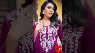 Chicken embroidery suits the taste of every girl