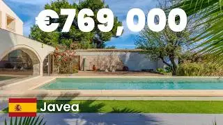 South Facing Traditional Spanish Villa with Pool and Riu Rau in J&aacute;vea