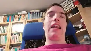 Naapuri soittaa kovaa meteli pienolla tai musiikkia