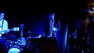 Heidi Halvorson and the Riverside Swing Band 